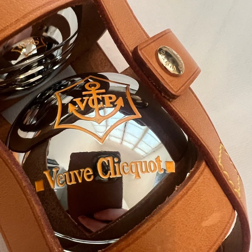 0032 - Louis Vuitton x Veuve Clicquot limited edition croquet set. - Picture 2 of 10
